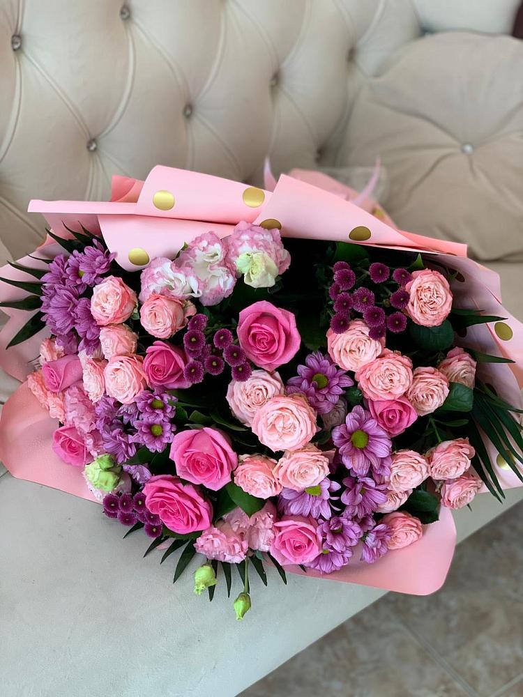 Букет цветов из: Хризантемы, Розы и Лизиантусы в Одесском