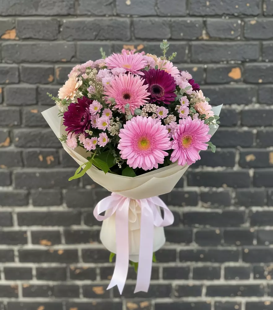 Букет цветов из: Герберы и Хризантемы в Одесском