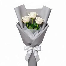 Букет 3 белые розы в Одесском