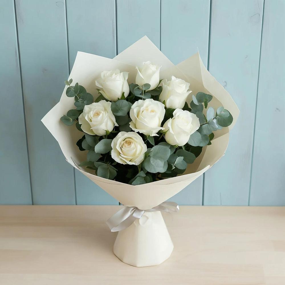 Букет Белые розы в Эвкалипте в Одесском