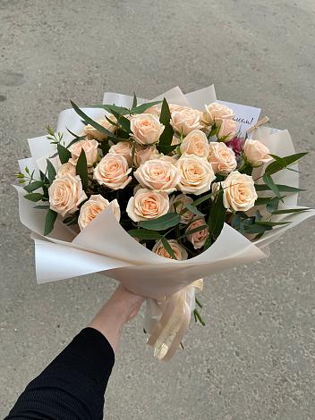 Букет Кремовые розы Латте в Одесском