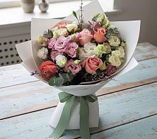 Букет цветов из:  Розы, Лизиантусы и Гвоздики в Одесском