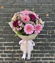Букет цветов из:  Герберы и Хризантемы #REPLACE_PRED# Одесском