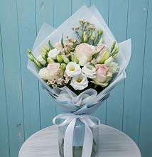 Букет цветов из:  Розы и Лизиантусы в Одесском