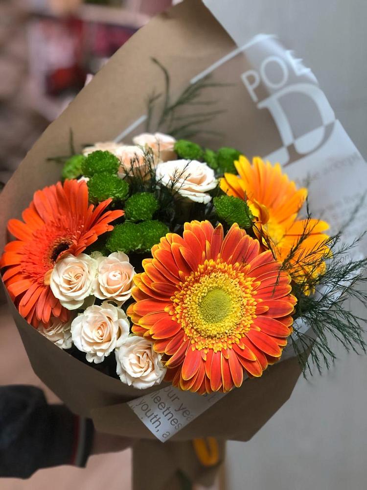 Букет цветов из: Герберы, Хризантемы и Розы в Одесском