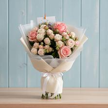 Букет цветов из:  Розы в Одесском