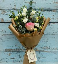 Букет цветов из:  Розы и Лизиантусы #REPLACE_PRED# Одесском