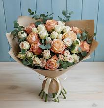 Букет цветов из:  Альстромерии и Розы в Одесском