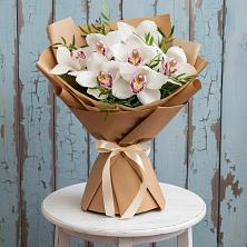 Букет цветов из:  Орхидеи и Розы в Одесском