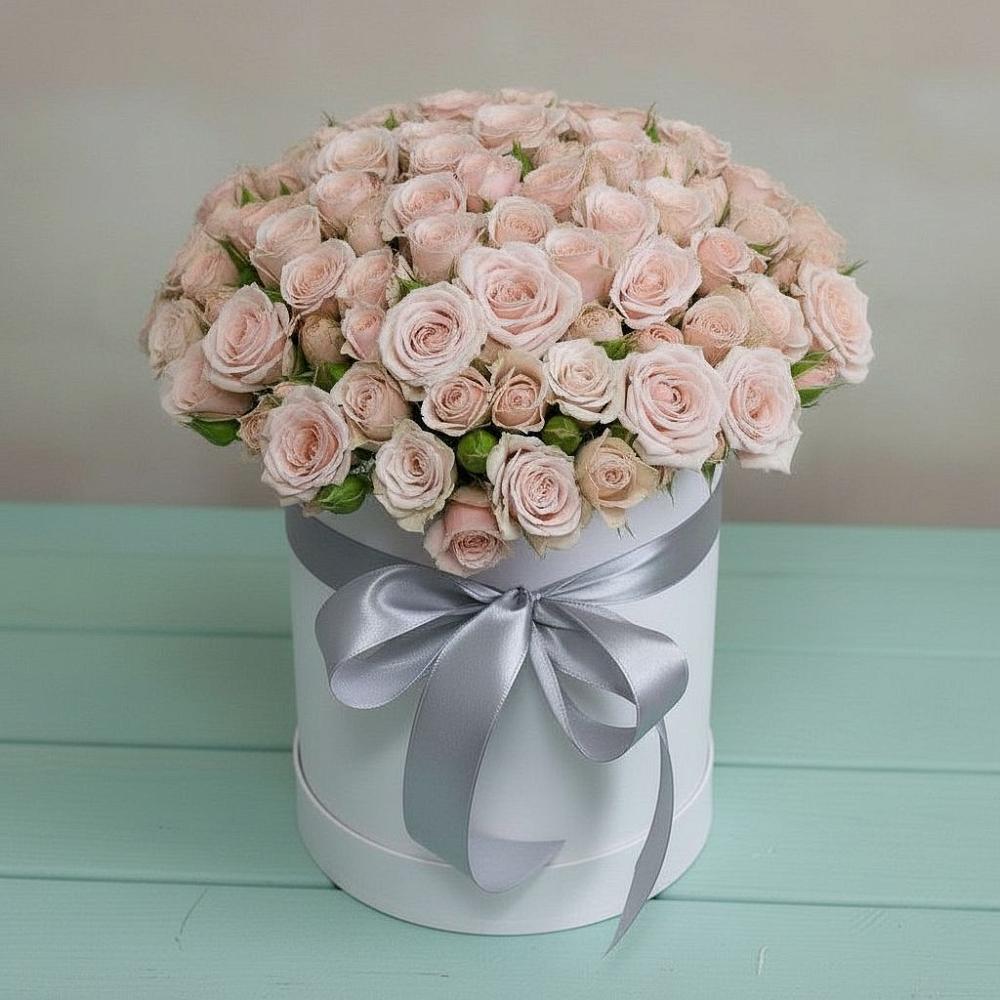 Цветочная композиция из Розы в шляпной коробке в Одесском